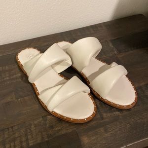 Vince Camuto Palennie Slide - White